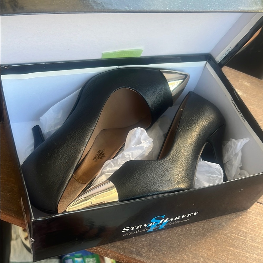 Black and Gold Women's Heels